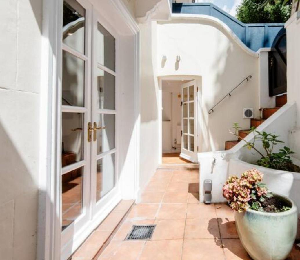 Well-Positioned Studio Flat Londres Exterior foto