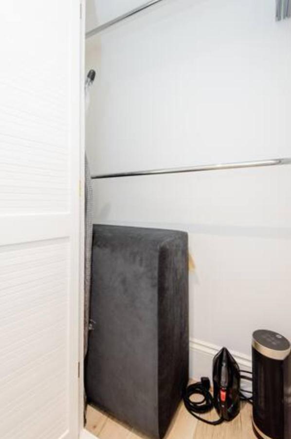 Well-Positioned Studio Flat Londres Exterior foto